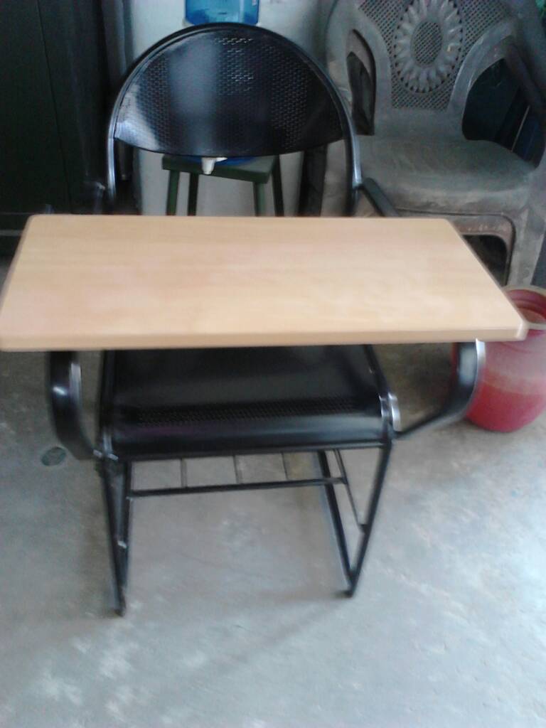 single desk single desk